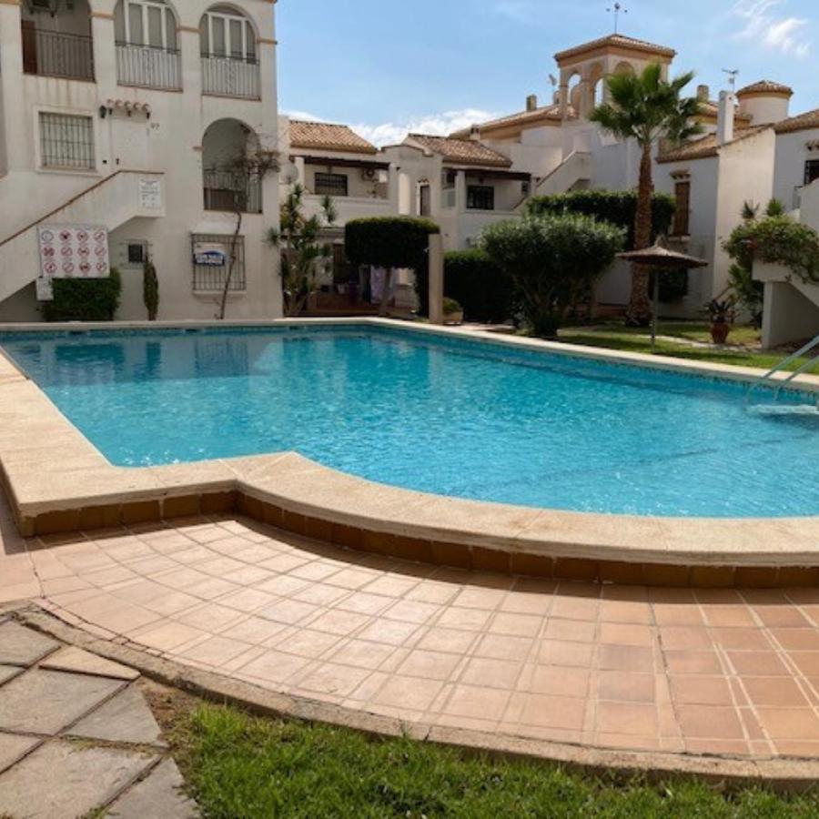 Apartamento 700 Metros De La Playa Playa Flamenca Exteriör bild
